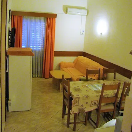 Apartments Lavica Podstrana Exterior photo
