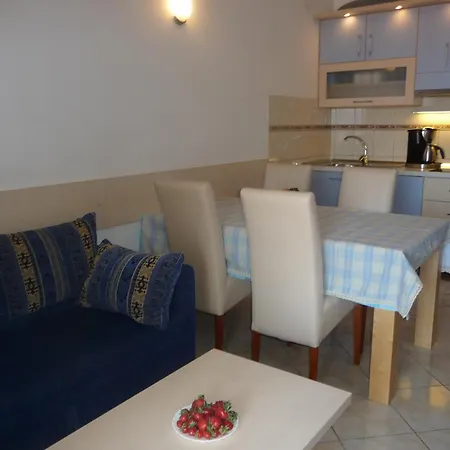 Apartments Lavica Podstrana Room photo