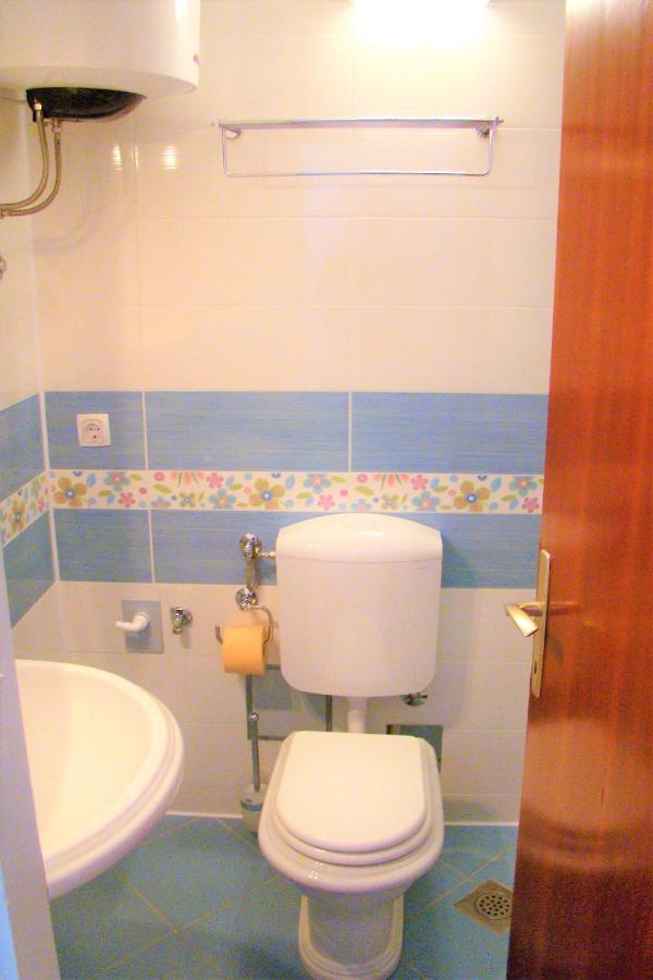 Lavica Apartment *