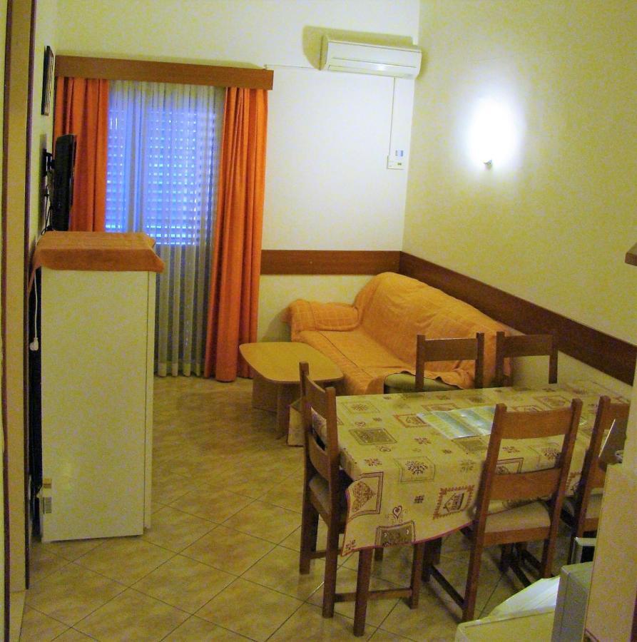Apartment Lavica *