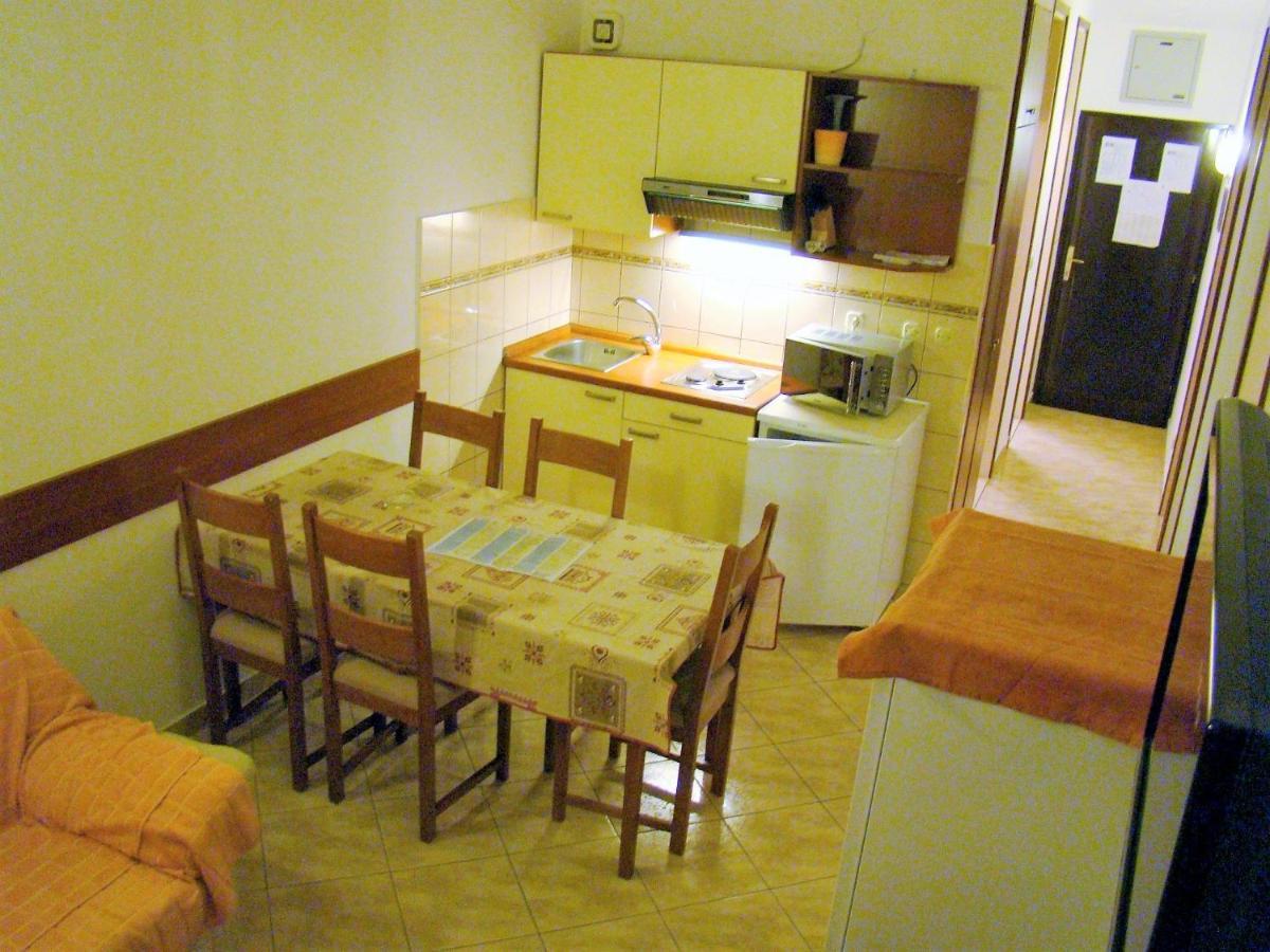 Lavica Podstrana
